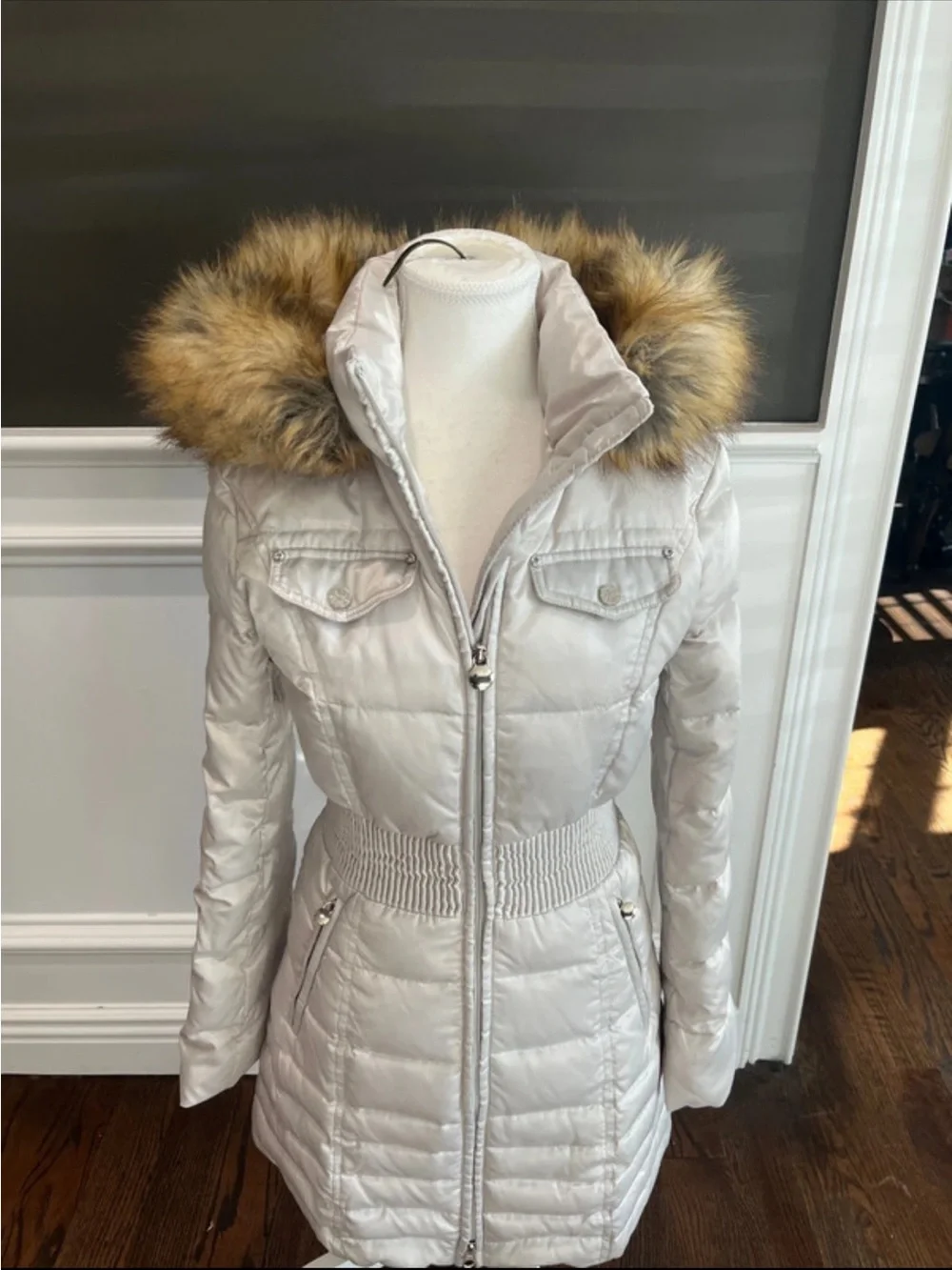 Laundry By Shelli Segal Women's Cream Hooded Belted Puffer with Faux Fur Trim - Picture 2 of 10